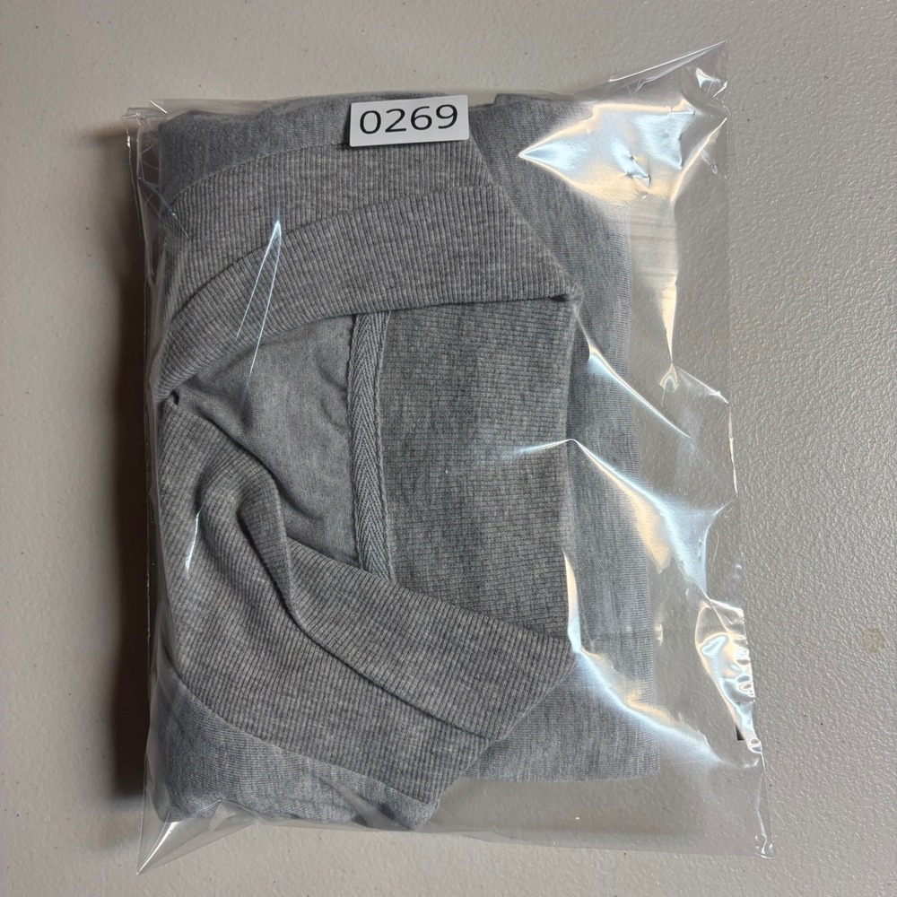 Emirates Hydra Active Shawl Collar Pullover Top Gray Women Medium EM0622 - Picture 8 of 8